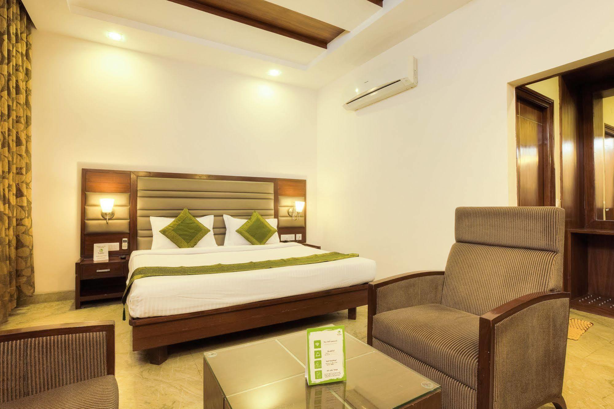 Mint Hotel Chandigarh Chandīgarh Exterior foto