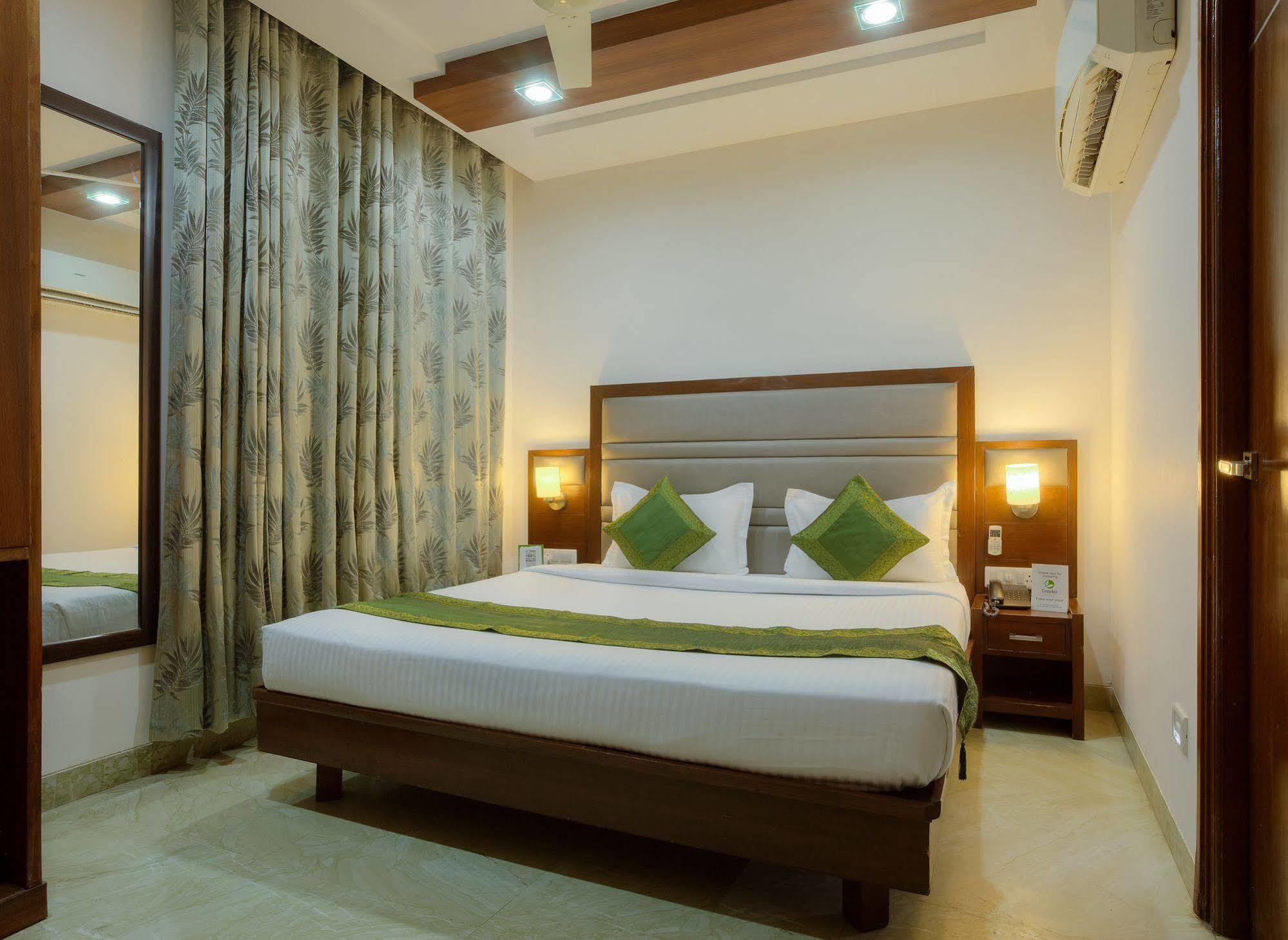 Mint Hotel Chandigarh Chandīgarh Exterior foto