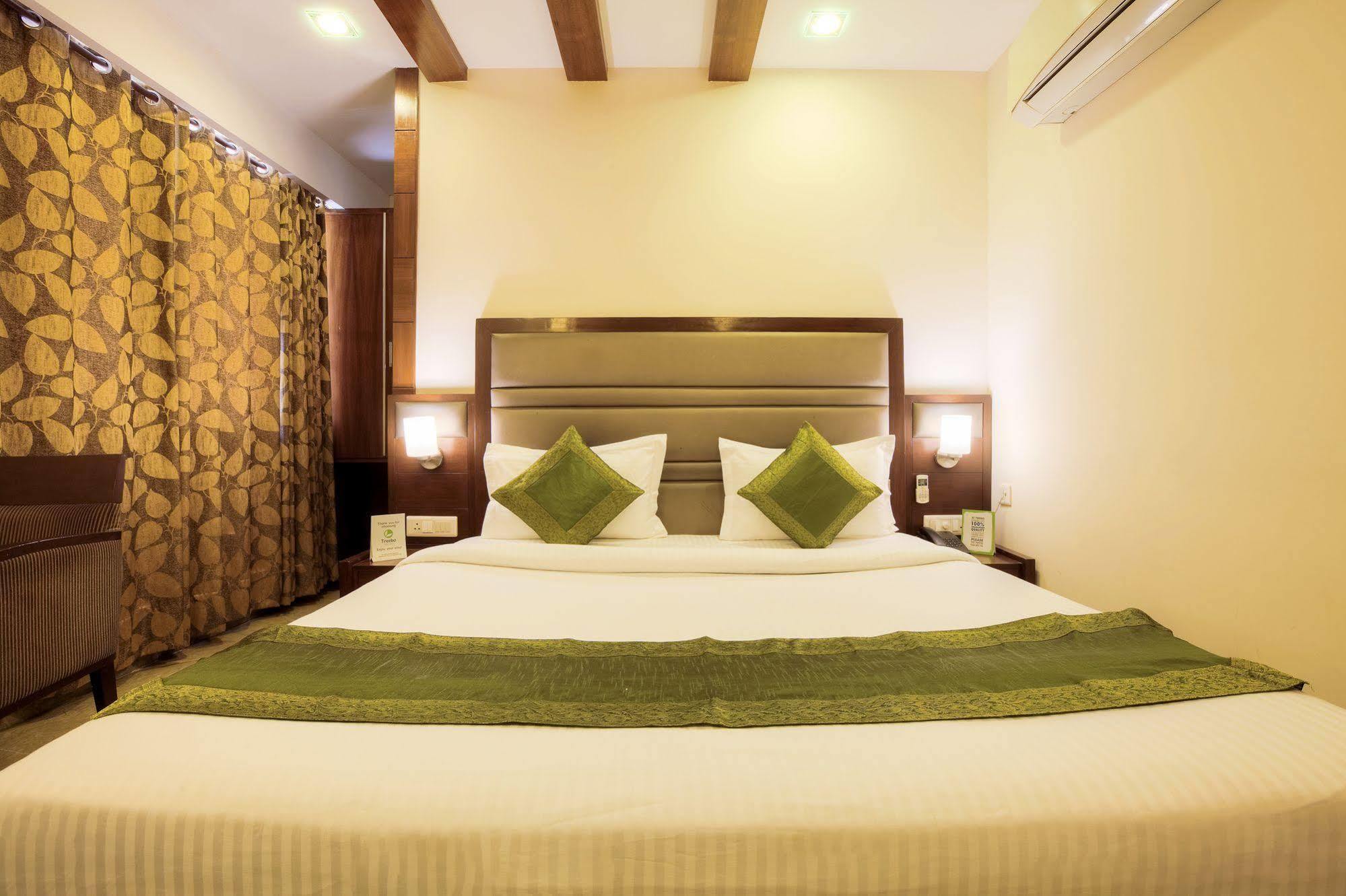 Mint Hotel Chandigarh Chandīgarh Exterior foto