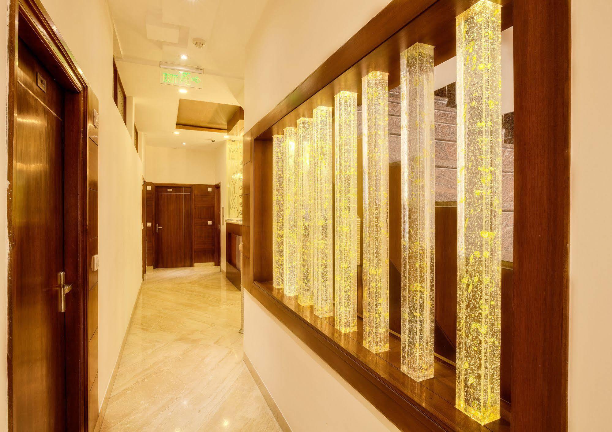 Mint Hotel Chandigarh Chandīgarh Exterior foto