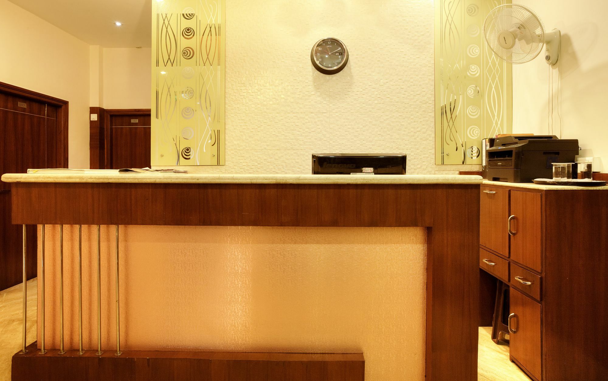 Mint Hotel Chandigarh Chandīgarh Exterior foto